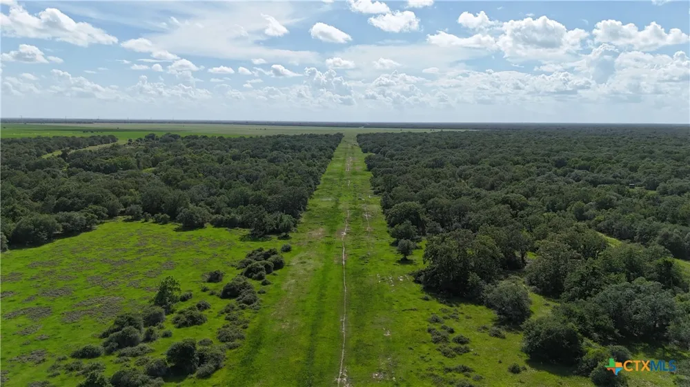 10772 State Highway 111 Edna, TX 77957