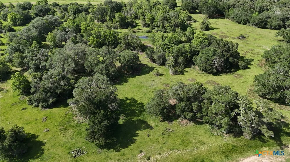 10772 State Highway 111 Edna, TX 77957