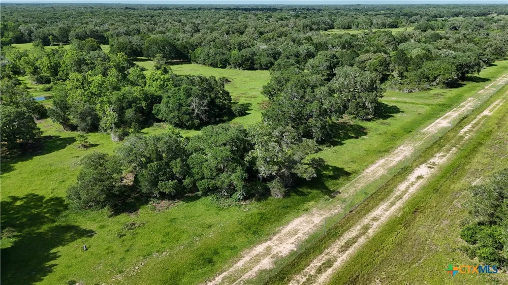 10772 State Highway 111 Edna, TX 77957
