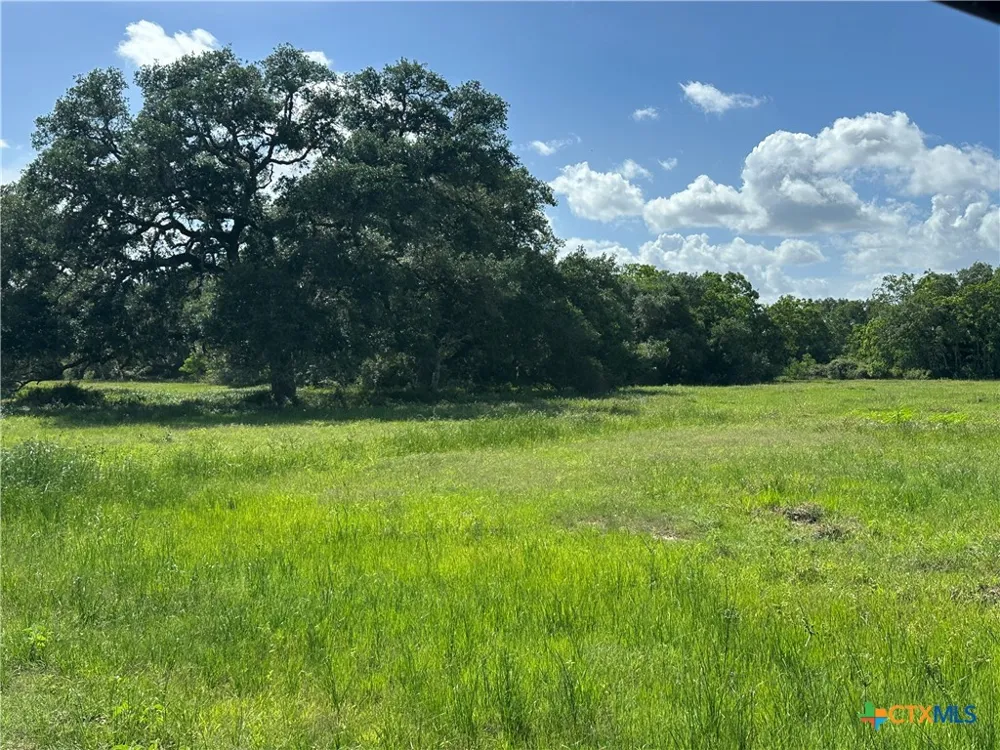 10772 State Highway 111 Edna, TX 77957