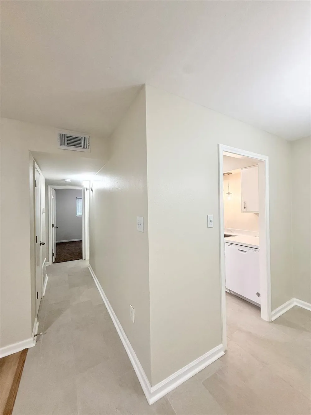 130 Oyster Creek Drive #19 Lake Jackson, TX 77566