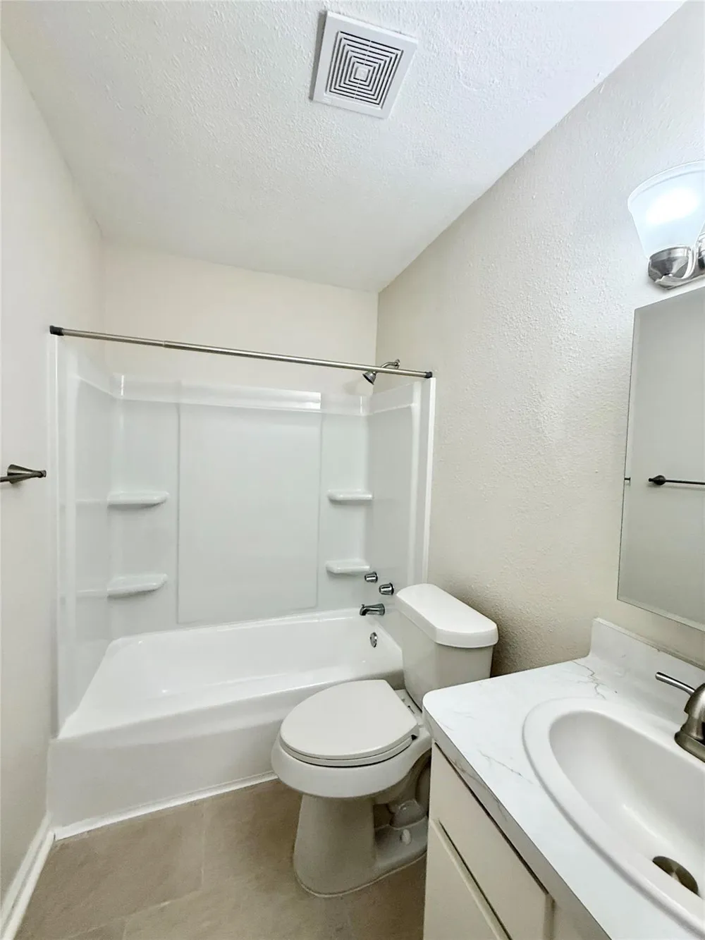 130 Oyster Creek Drive #19 Lake Jackson, TX 77566