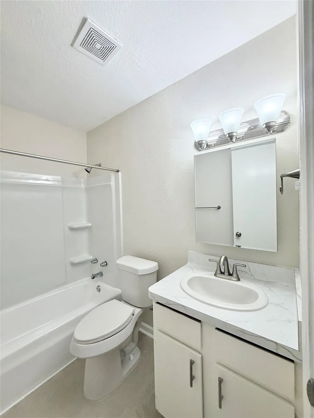 130 Oyster Creek Drive #19 Lake Jackson, TX 77566