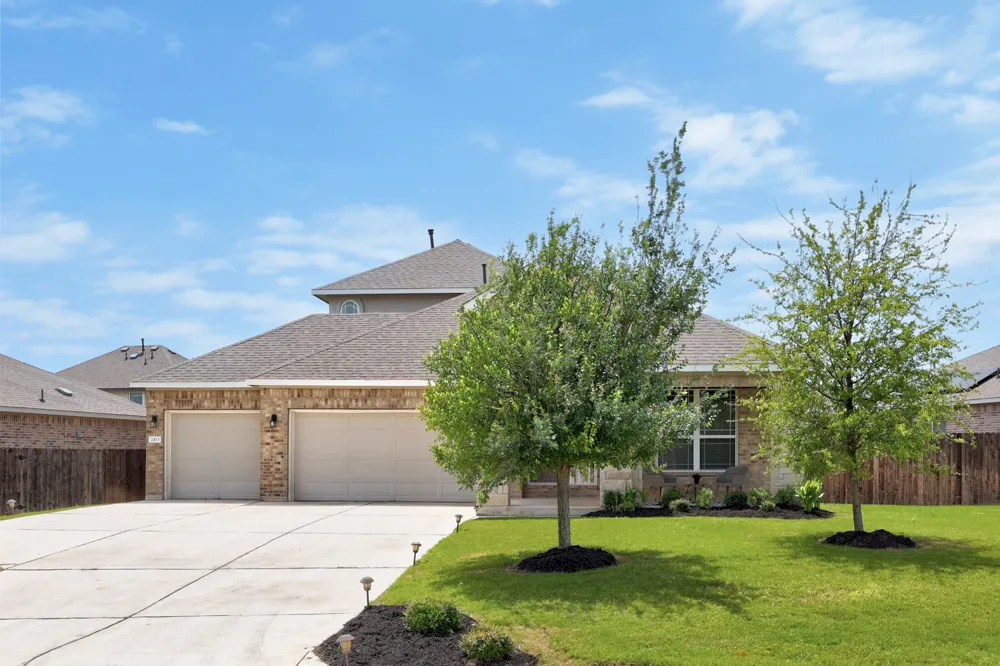 2413 Star Hill Ranch Street Georgetown, TX 78628