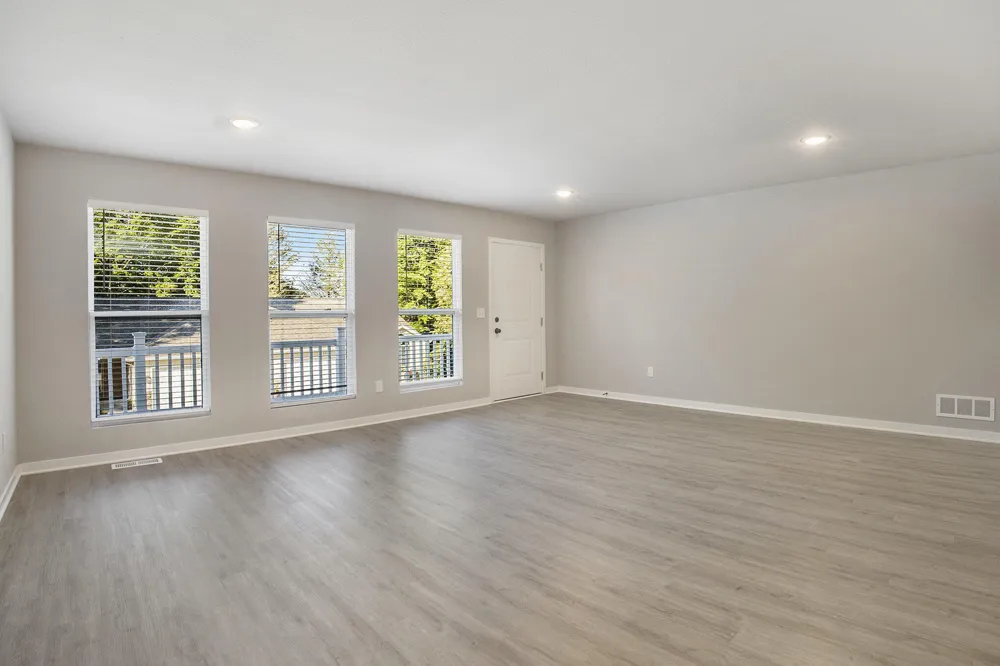 17539 Beechwood Lane Ferrysburg City, MI 49456