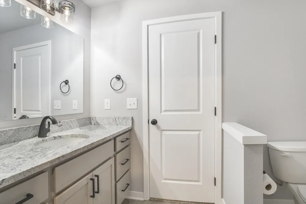17539 Beechwood Lane Ferrysburg City, MI 49456