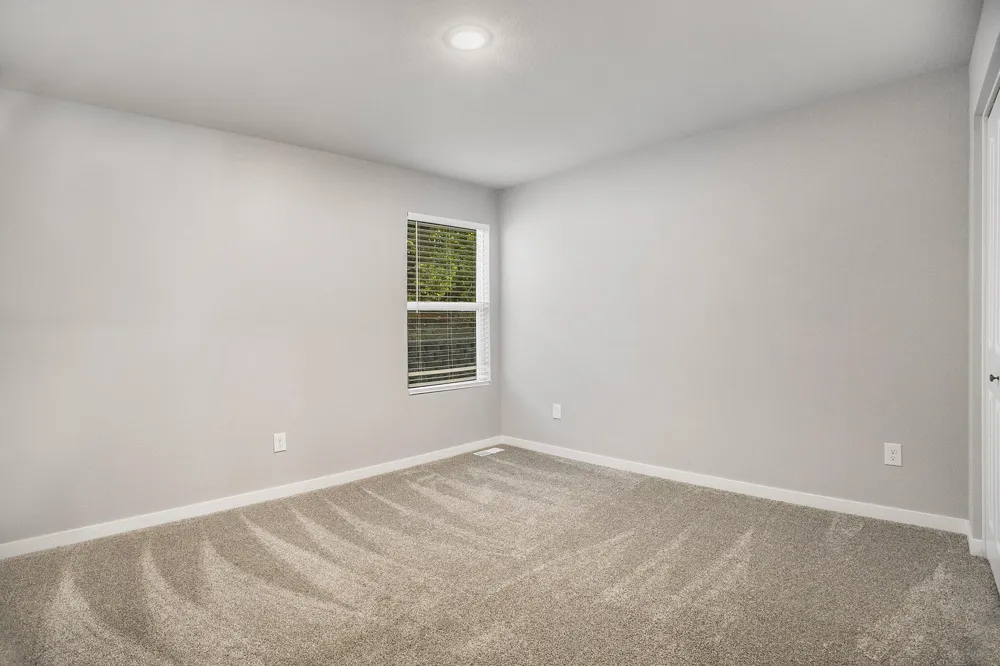 17539 Beechwood Lane Ferrysburg City, MI 49456