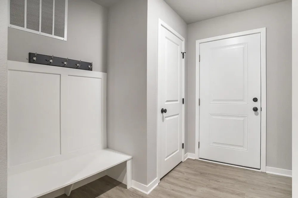 17539 Beechwood Lane Ferrysburg City, MI 49456