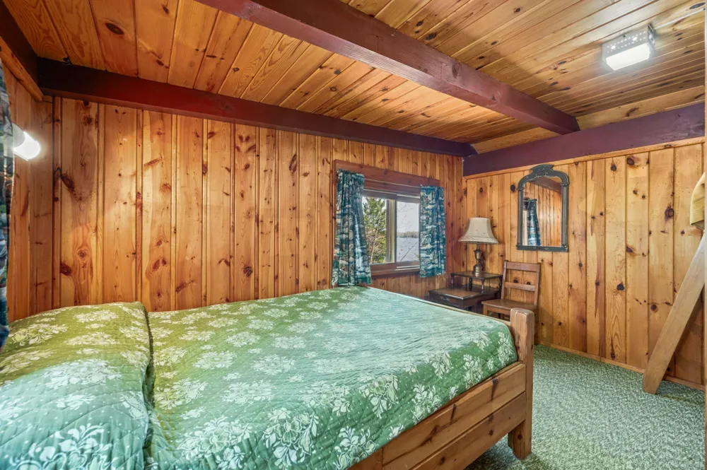 5717 W Pleasant Hill Road Hamlin Township, MI 49411