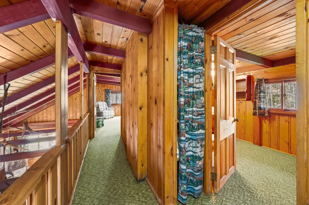 5717 W Pleasant Hill Road Hamlin Township, MI 49411