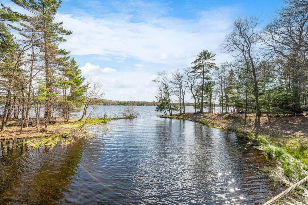 5717 W Pleasant Hill Road Hamlin Township, MI 49411