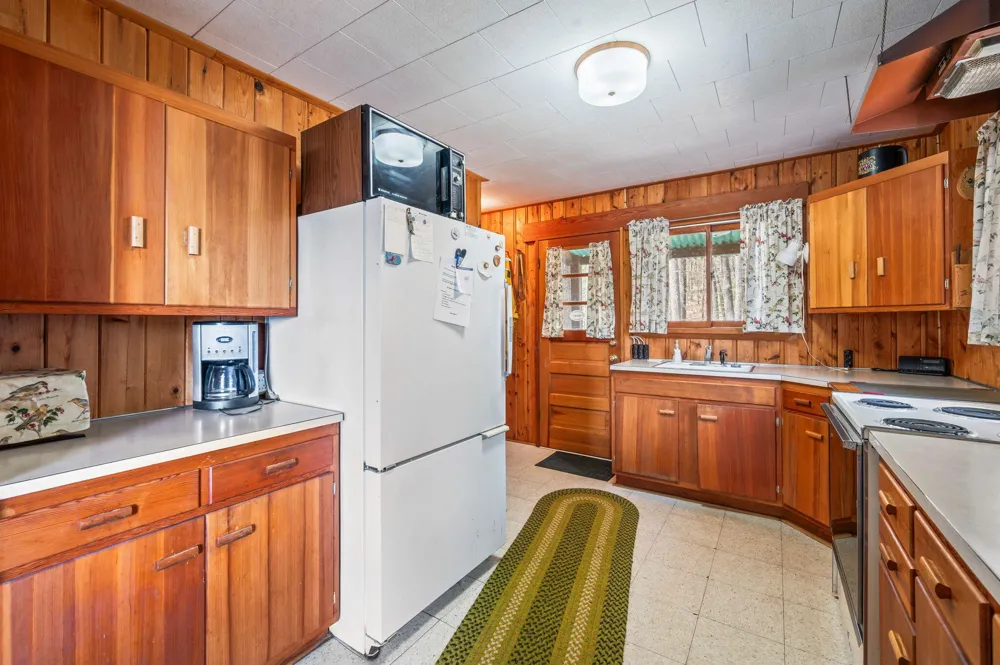 5717 W Pleasant Hill Road Hamlin Township, MI 49411