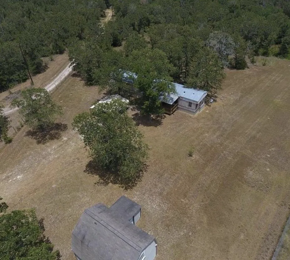 17470 Private Road 4016 Somerville, TX 77879