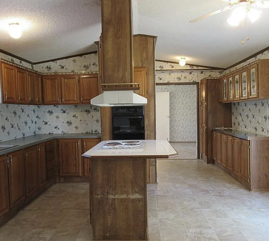 17470 Private Road 4016 Somerville, TX 77879