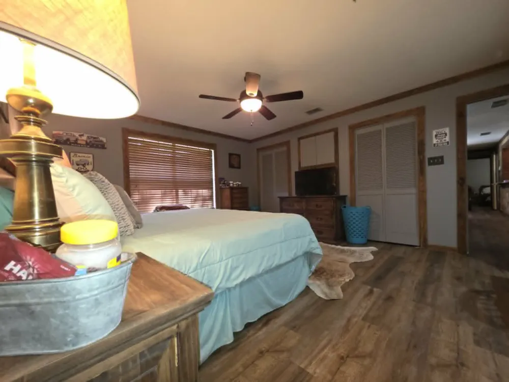 900 S 8th Avenue Teague, TX 75860