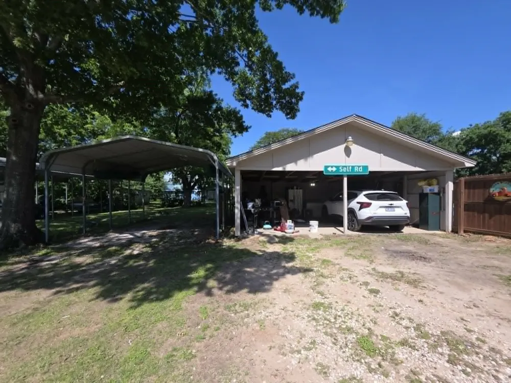 900 S 8th Avenue Teague, TX 75860
