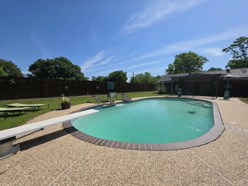 900 S 8th Avenue Teague, TX 75860