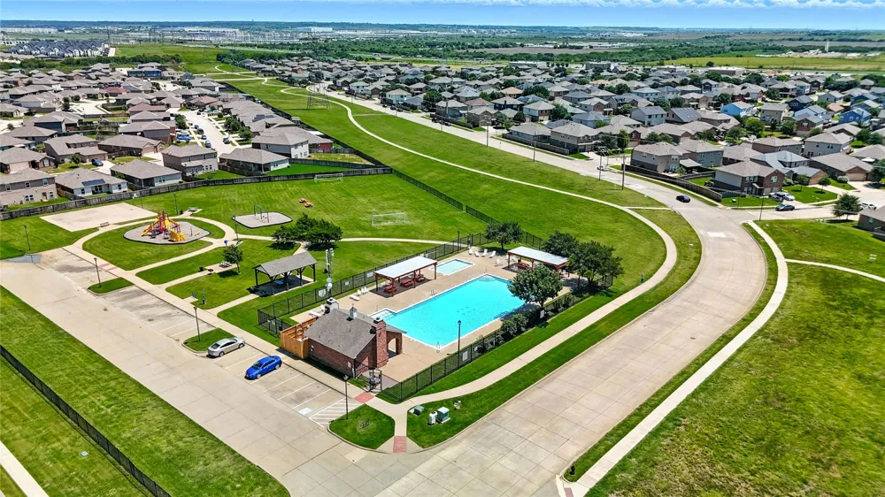 132 Patrick Henry Drive Venus, TX 76084