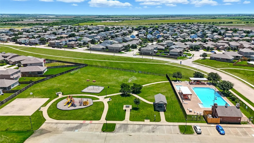 132 Patrick Henry Drive Venus, TX 76084