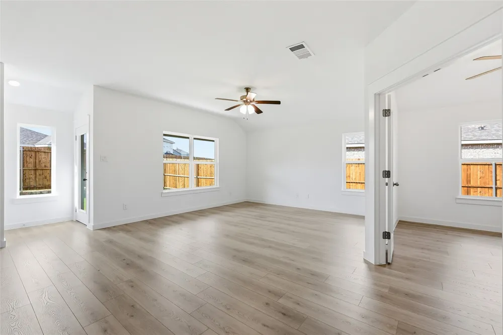 132 Patrick Henry Drive Venus, TX 76084
