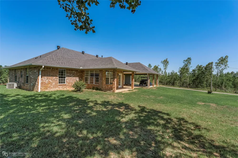 10651 Murry Lane Vivian, LA 71082