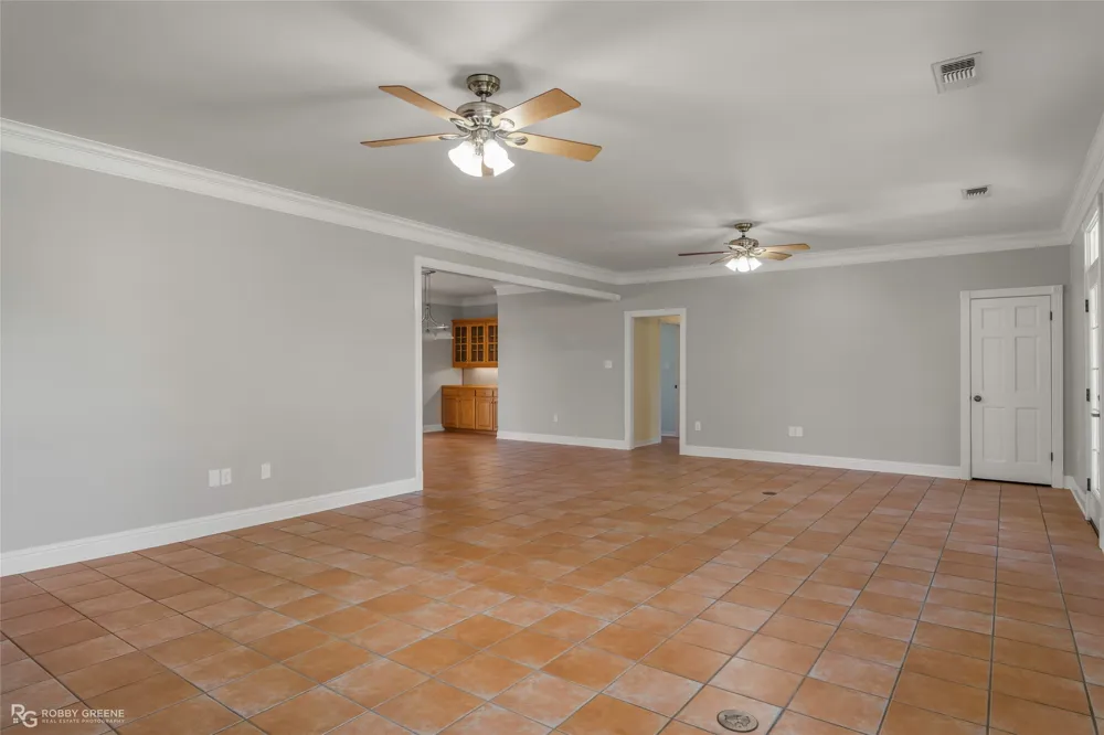 10651 Murry Lane Vivian, LA 71082