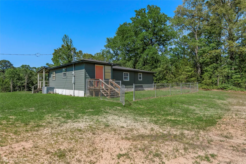 Murry Lane Vivian, LA 71082