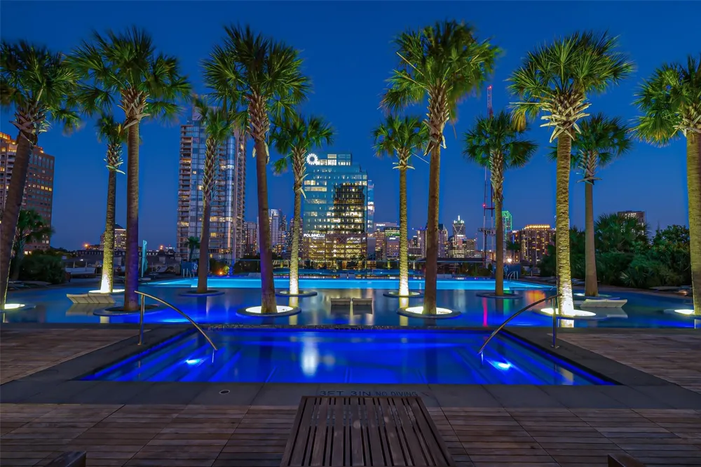 3130 Harwood Street #702 Dallas, TX 75201