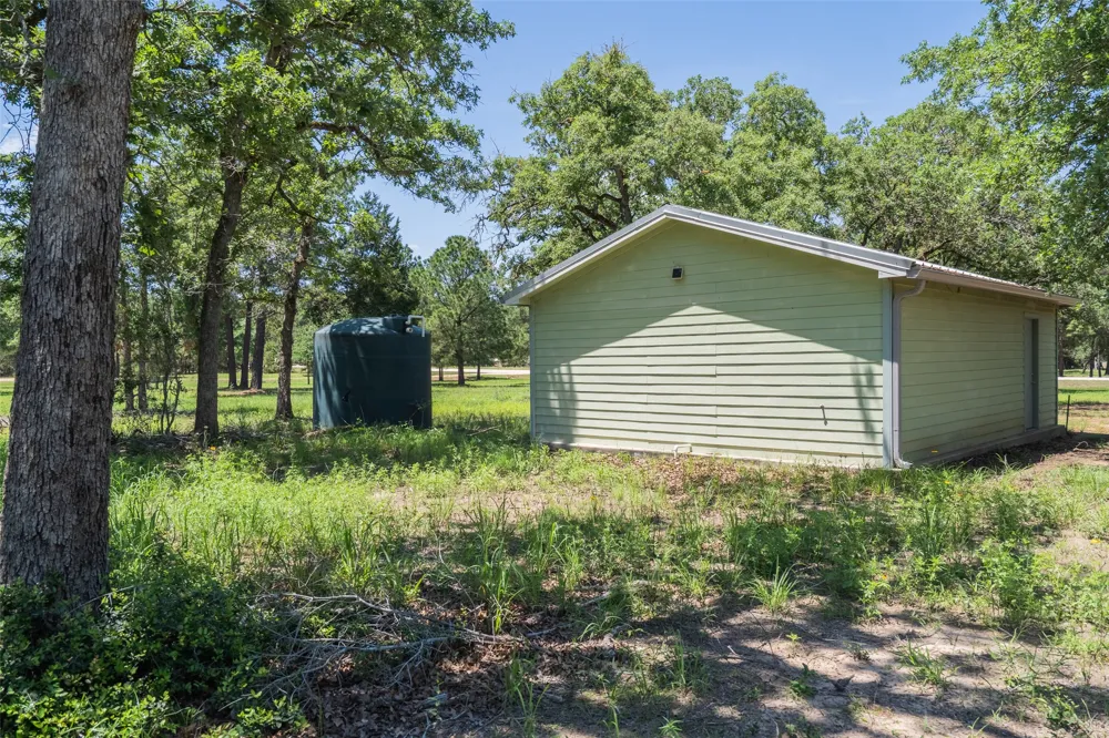 133 Roundup Ridge Smithville, TX 78957
