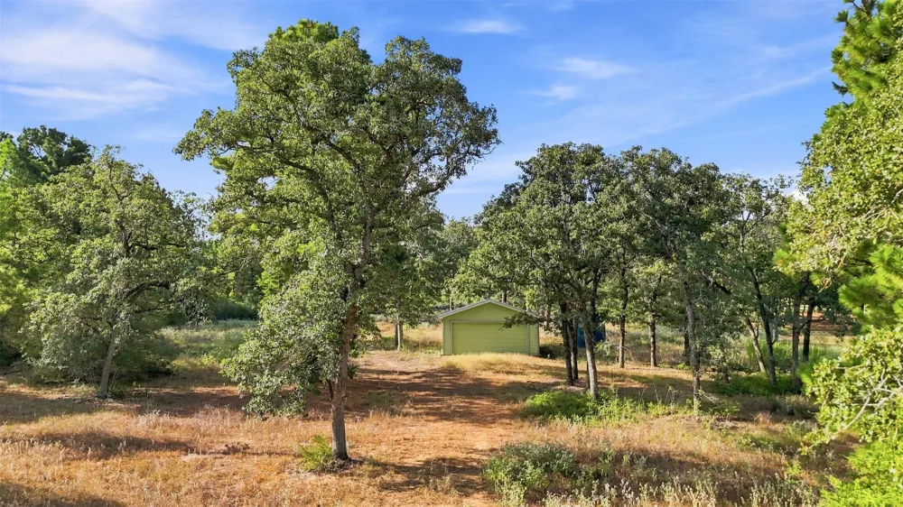 133 Roundup Ridge Smithville, TX 78957