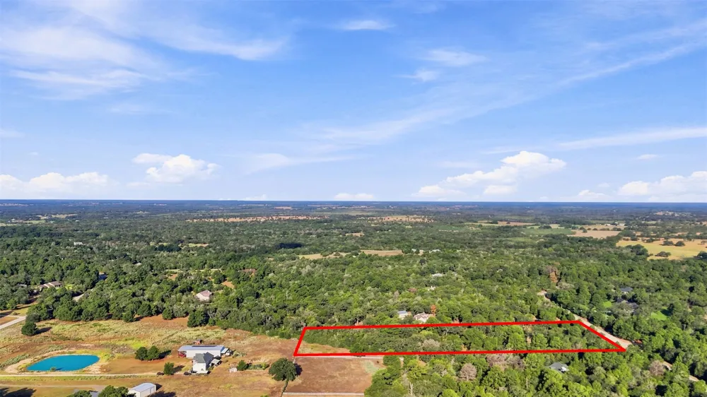 133 Roundup Ridge Smithville, TX 78957