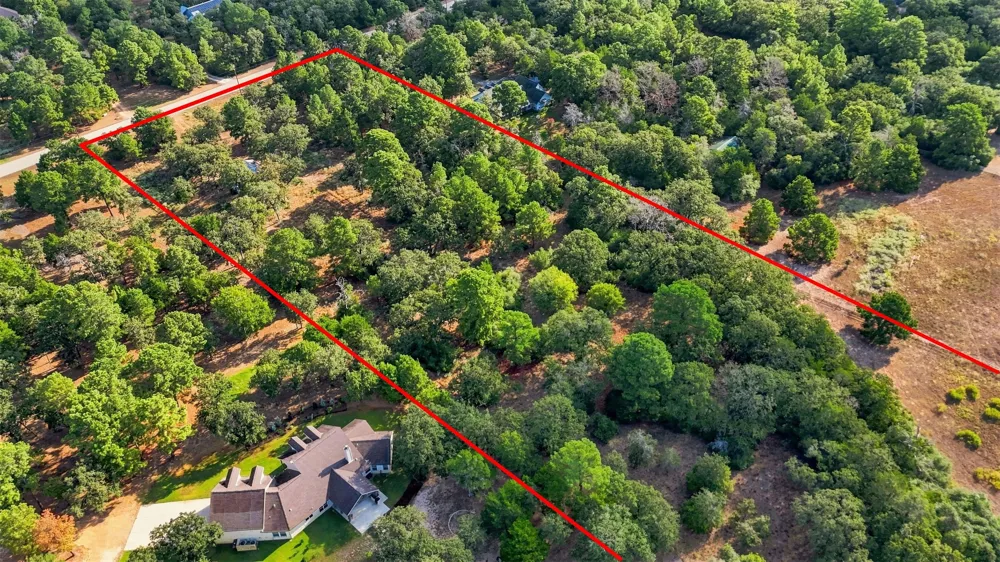 133 Roundup Ridge Smithville, TX 78957