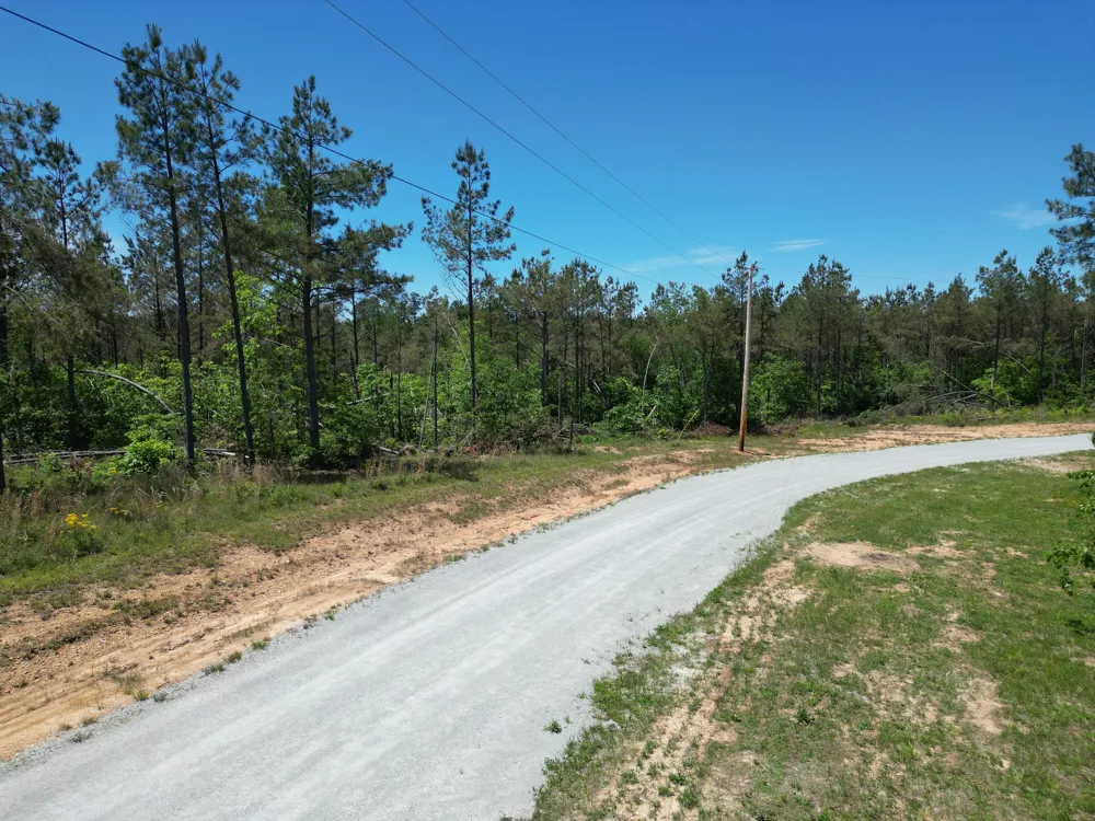 140 Pinewood Dr Hohenwald, TN 38462