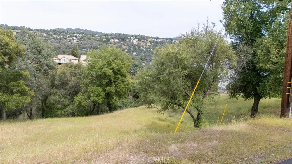 16985 Knollview Hidden Valley Lake, CA 95467