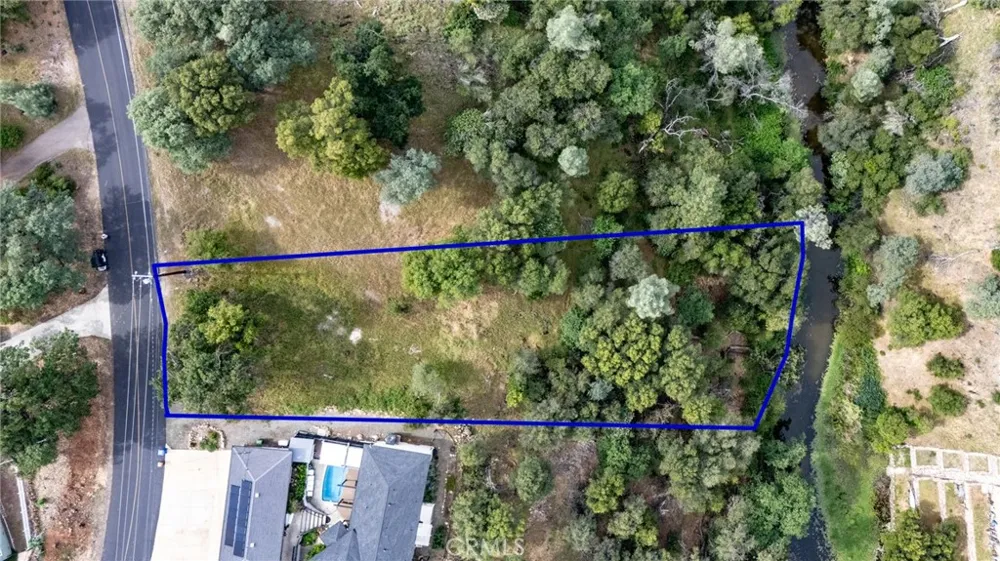 16985 Knollview Hidden Valley Lake, CA 95467
