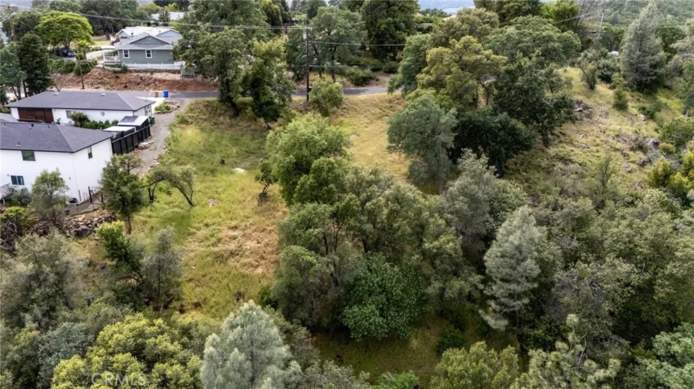 16985 Knollview Hidden Valley Lake, CA 95467