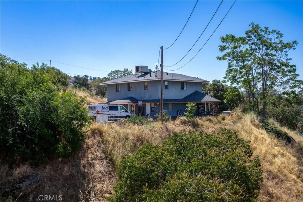 34141 Bronco Squaw Valley, CA 93675