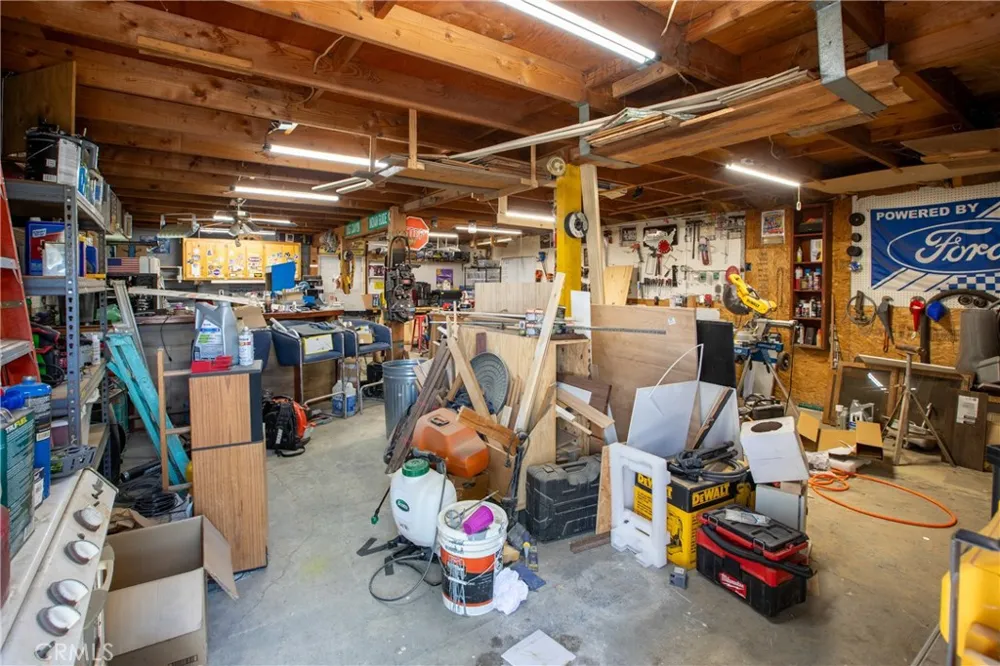 34141 Bronco Squaw Valley, CA 93675