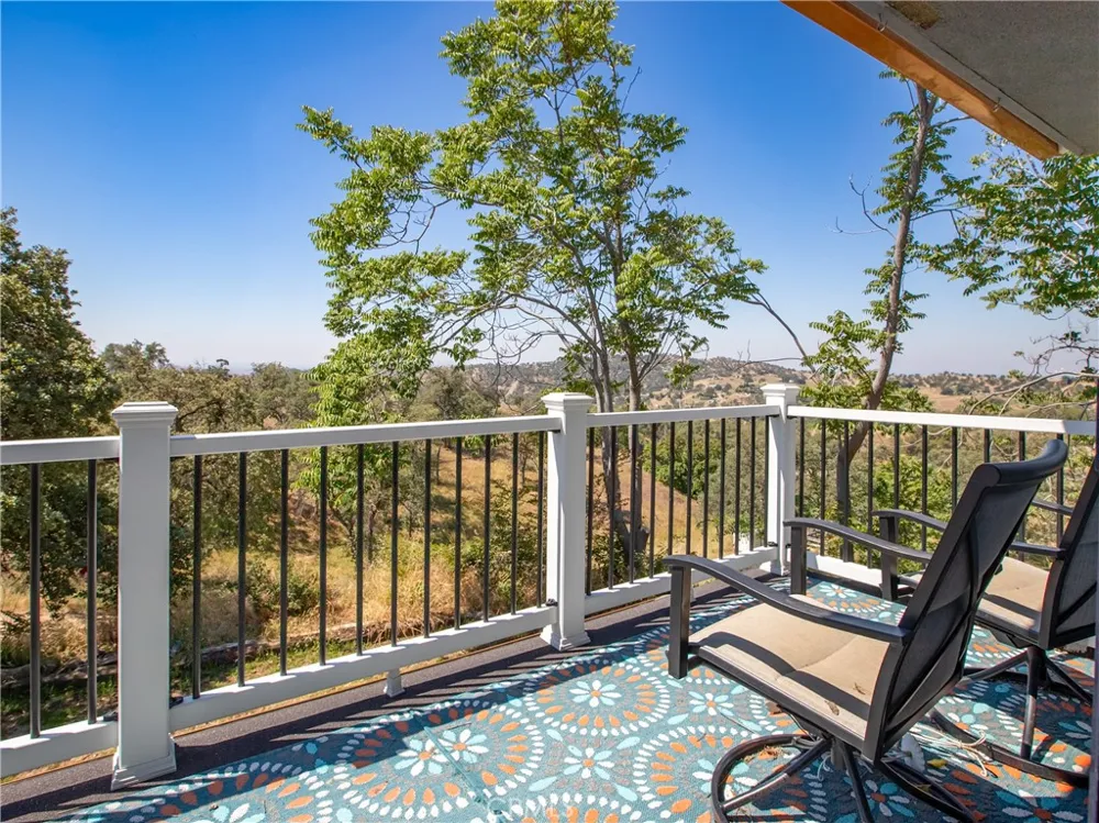 34141 Bronco Squaw Valley, CA 93675