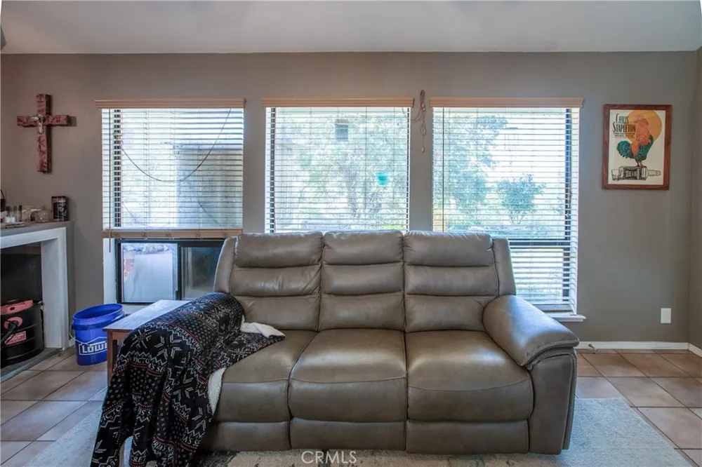 34141 Bronco Squaw Valley, CA 93675