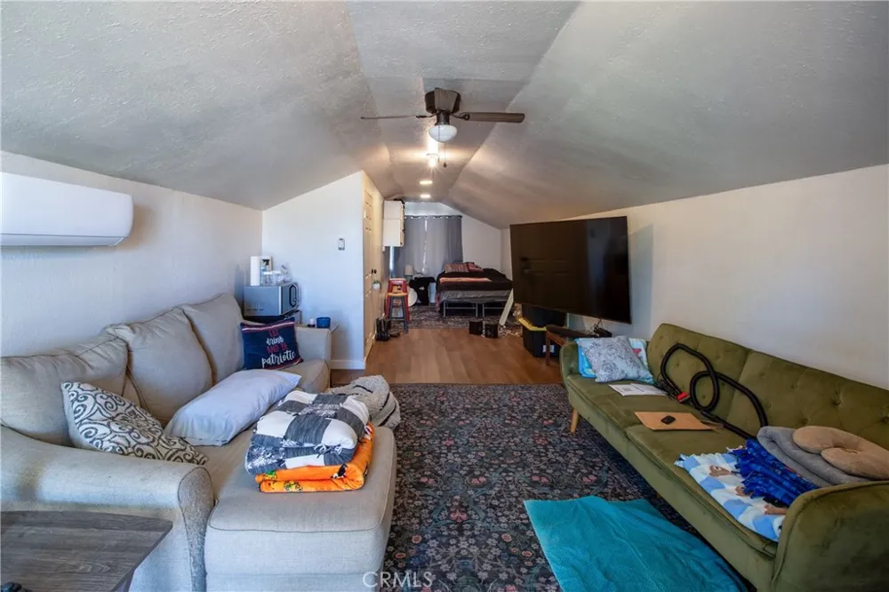 34141 Bronco Squaw Valley, CA 93675