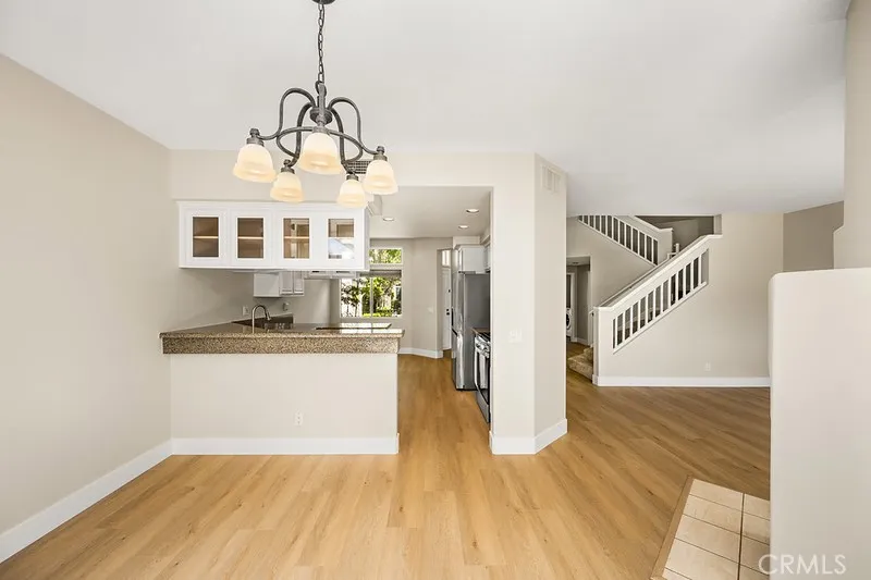 100 Stoney Pointe Laguna Niguel, CA 92677