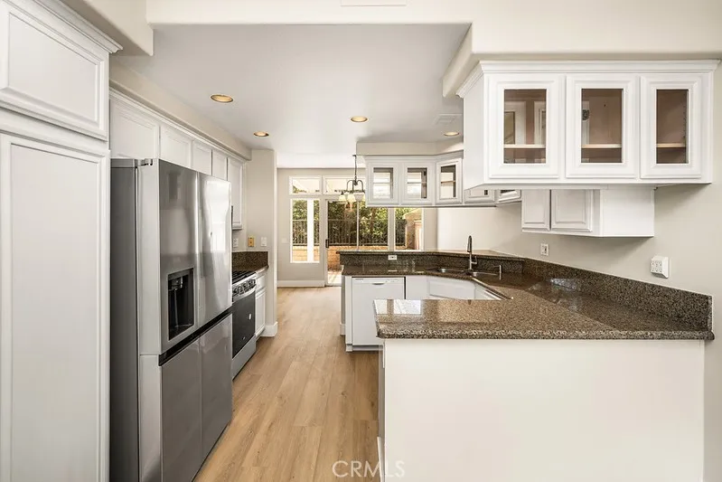 100 Stoney Pointe Laguna Niguel, CA 92677