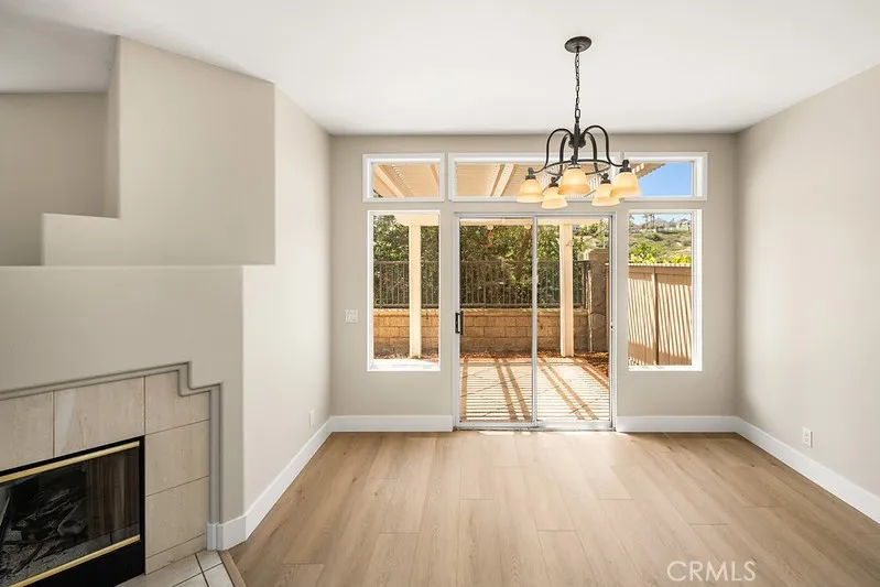 100 Stoney Pointe Laguna Niguel, CA 92677