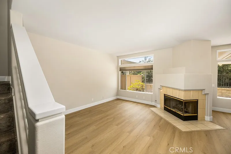 100 Stoney Pointe Laguna Niguel, CA 92677