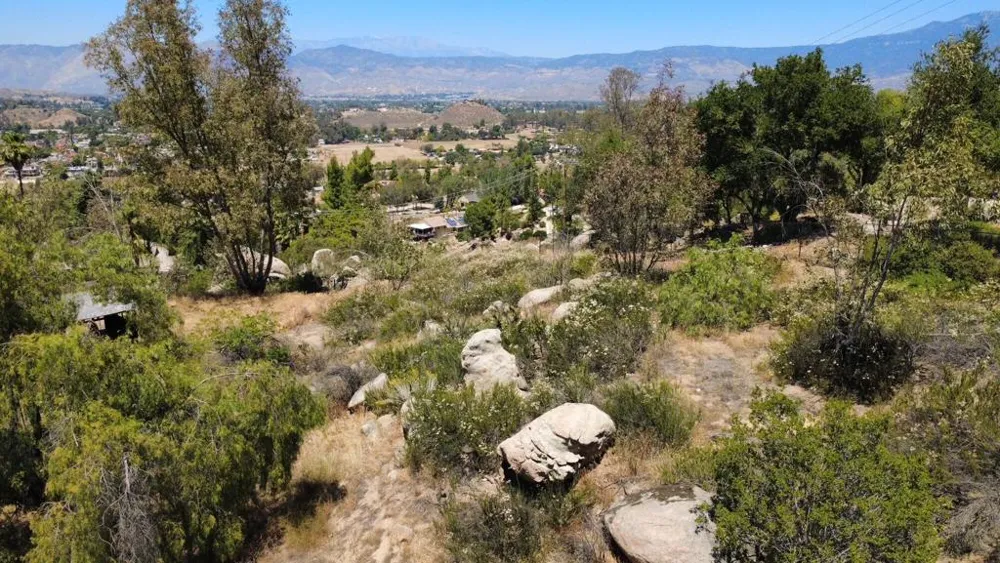 2 Vista Del Valle Hemet, CA 92544