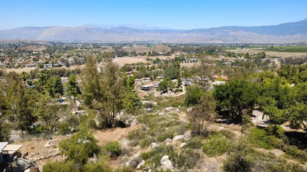 2 Vista Del Valle Hemet, CA 92544