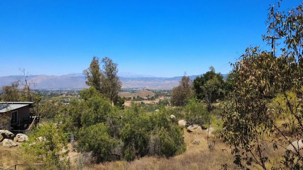 2 Vista Del Valle Hemet, CA 92544