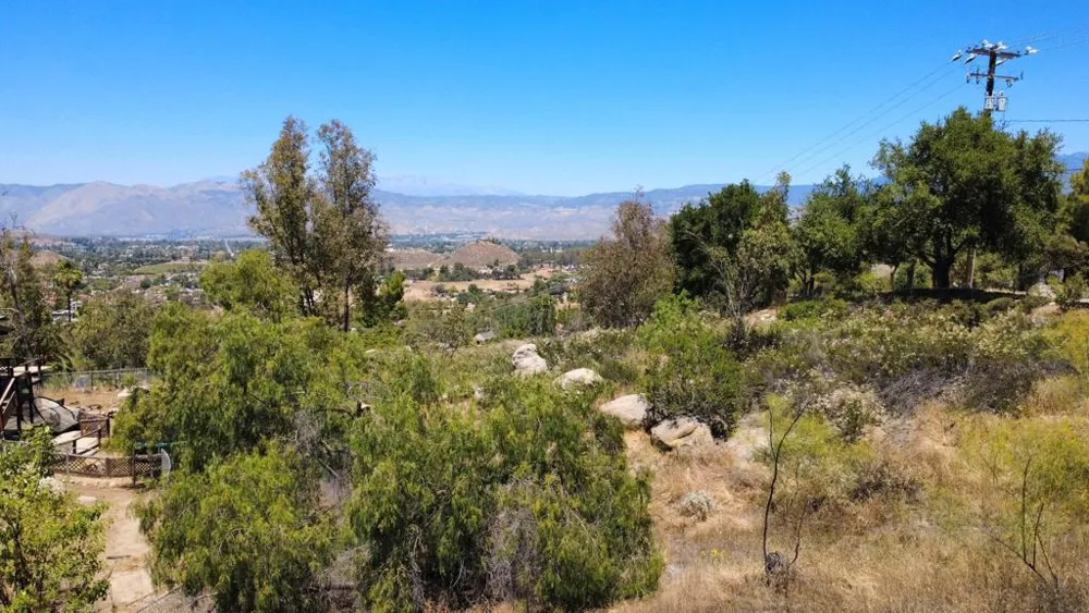 2 Vista Del Valle Hemet, CA 92544