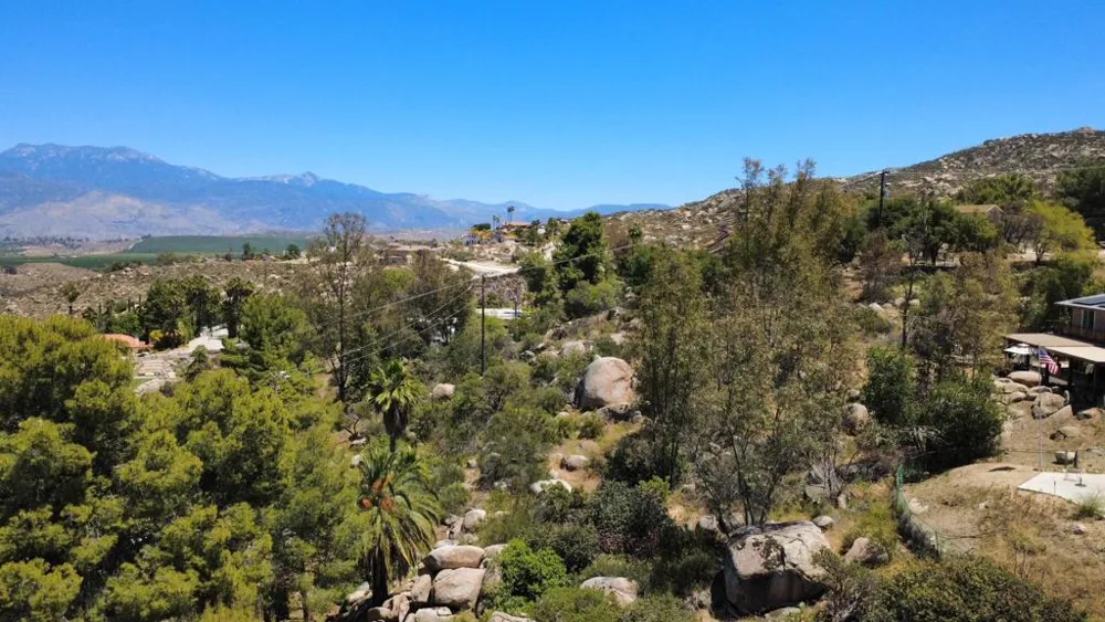 2 Vista Del Valle Hemet, CA 92544